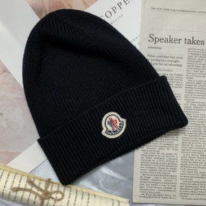 moncler skully hat
